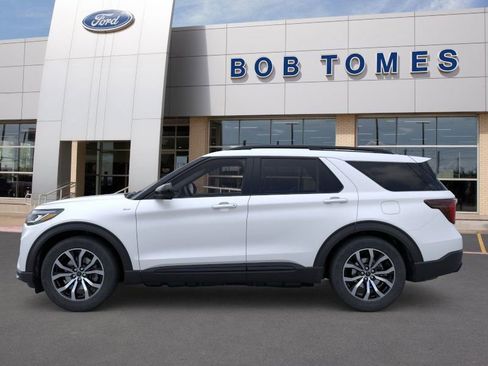 New 2025 Ford Explorer ST-Line image 3