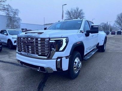 New 2026 GMC Sierra 3500 Denali w/ Denali Reserve Package