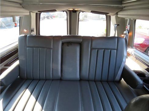 Used 2012 Chevrolet Express 1500 RWD image 5