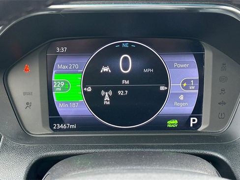 Used 2022 Chevrolet Bolt LT w/ Infotainment Package image 29