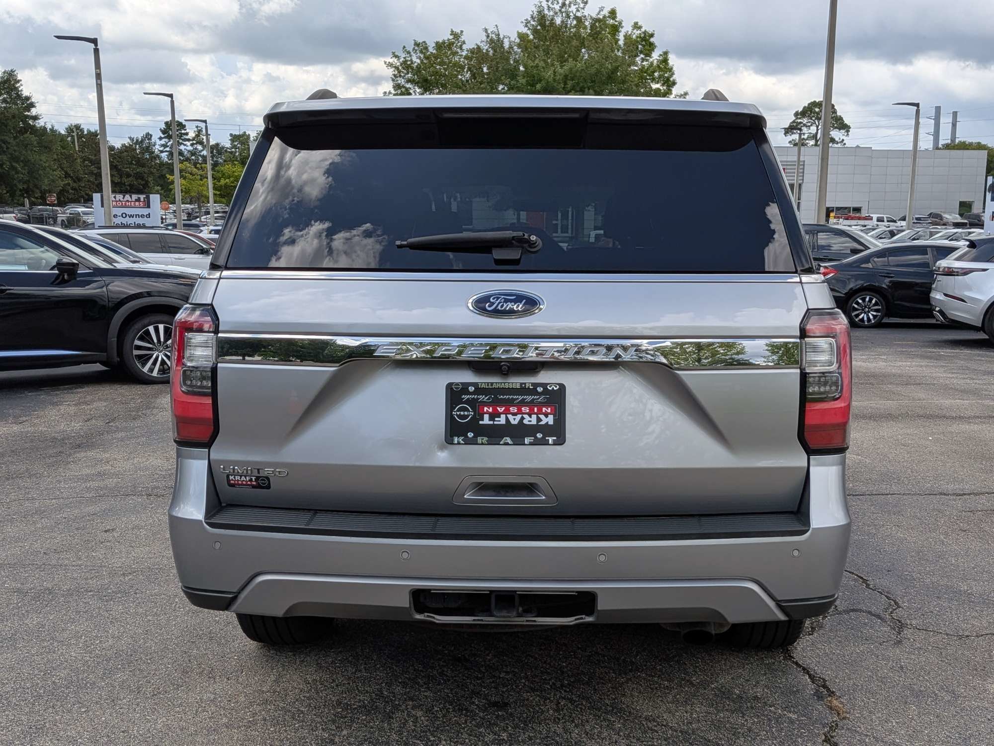 Used 2020 Ford Expedition Limited RWD image 5