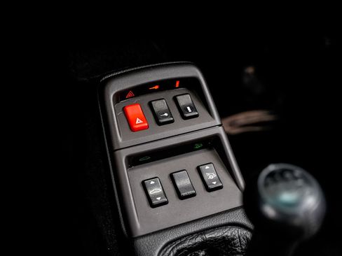 Used 1995 Porsche 911 Carrera RWD image 17