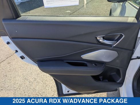 Used 2025 Acura RDX SH-AWD w/ Advance Package image 30