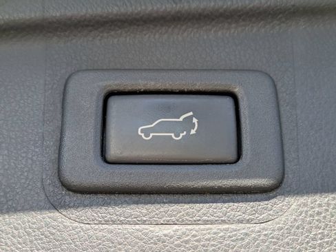 Used 2019 Subaru Outback 2.5i Limited AWD/4WD image 15