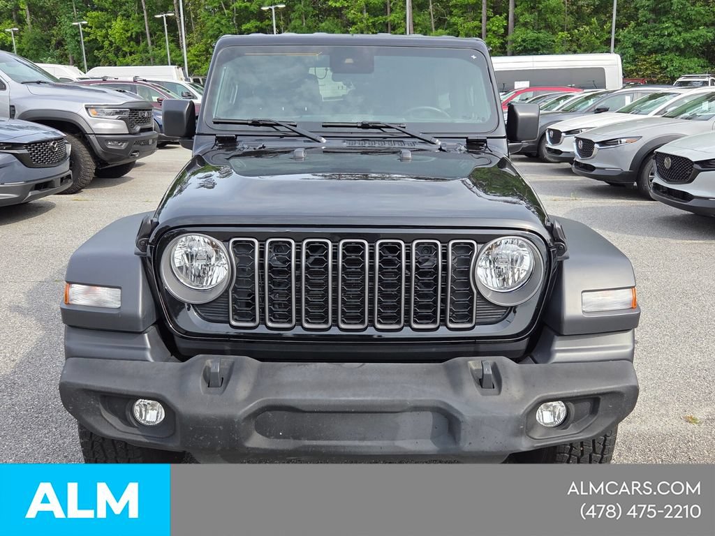 Used 2025 Jeep Wrangler Unlimited Sport AWD/4WD image 2