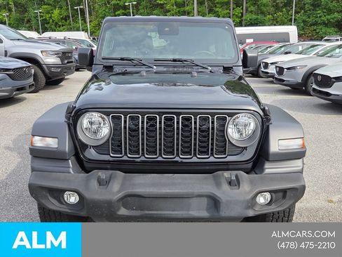 Used 2025 Jeep Wrangler Unlimited Sport AWD/4WD image 2