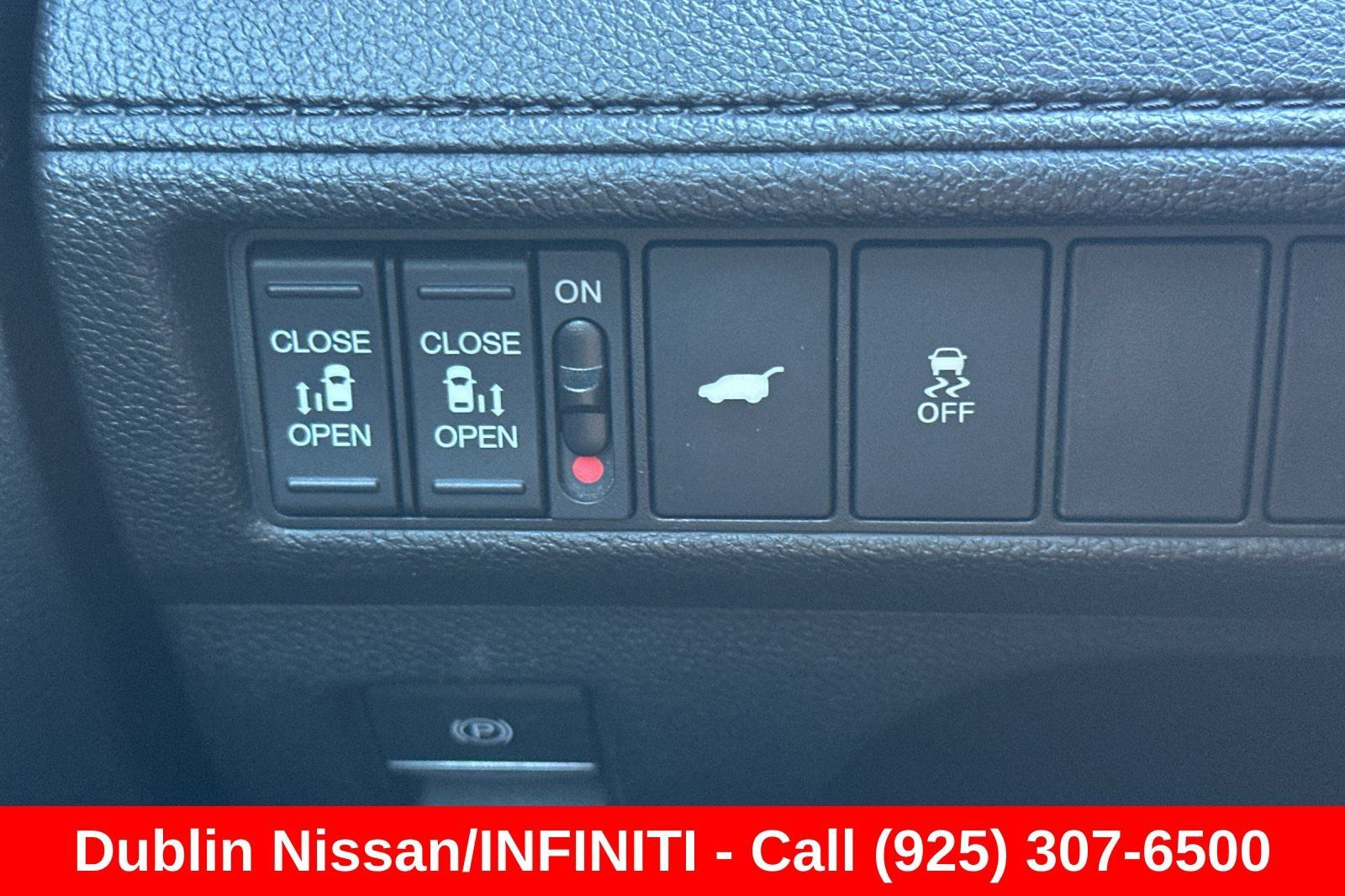 Used 2025 Honda Odyssey Sport-L image 42