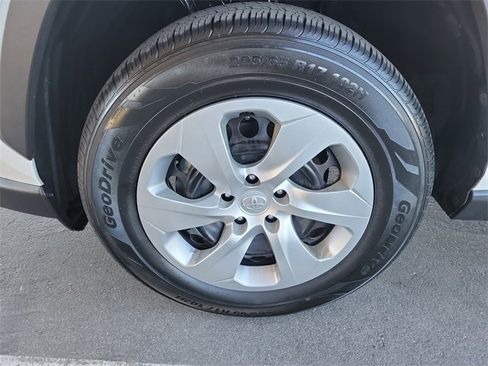 Used 2019 Toyota RAV4 LE image 31
