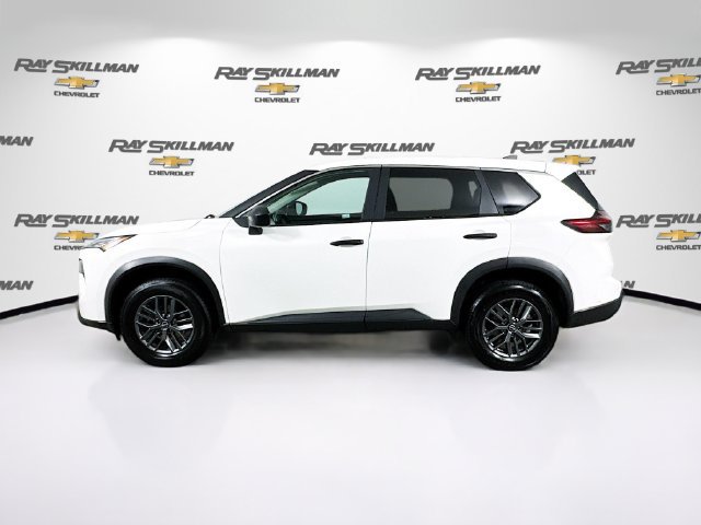 Used 2024 Nissan Rogue S FWD image 4