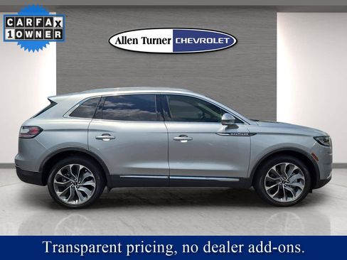 Used 2022 Lincoln Nautilus Reserve image 9