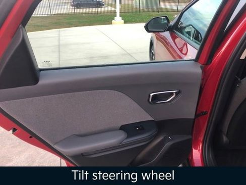 Used 2025 Kia K4 EX image 27