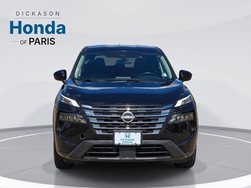 Used 2025 Nissan Rogue SV FWD image 2