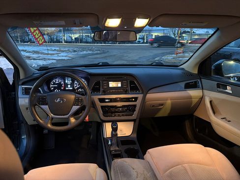 Used 2017 Hyundai Sonata SE image 13