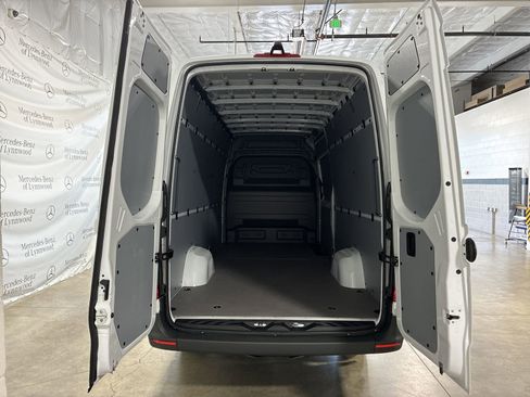 New 2025 Mercedes-Benz Sprinter 2500 image 7