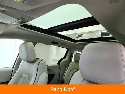Used 2021 Chrysler Pacifica Limited w/ Premium & Safety Sphere Group AWD/4WD image 12
