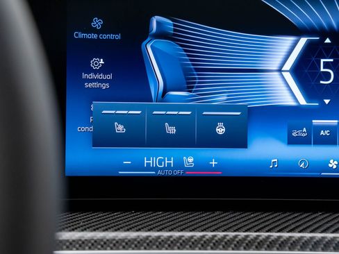 New 2026 BMW X6 M60i w/ Executive Package image 26