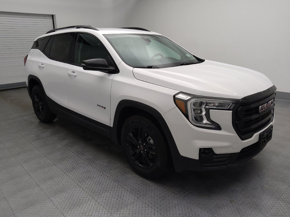 Used 2023 GMC Terrain AT4 AWD/4WD image 13
