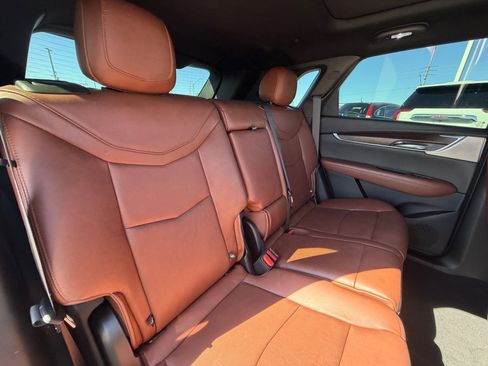 Used 2020 Cadillac XT5 Premium Luxury image 18