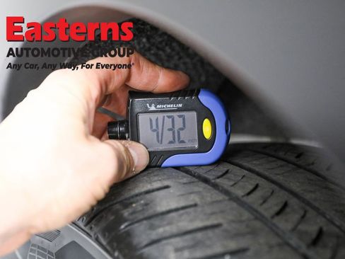 Used 2023 Mitsubishi Outlander SE image 29