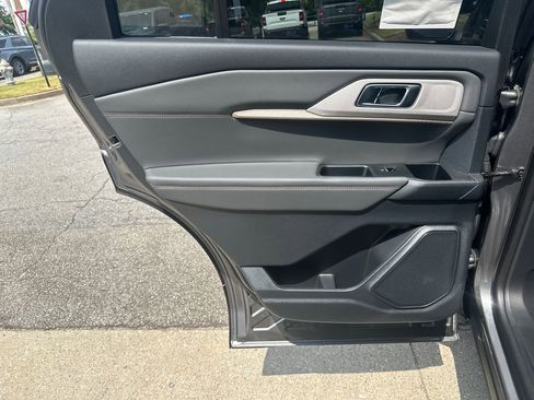 New 2025 Ford Explorer Active w/ Active Comfort Package image 45