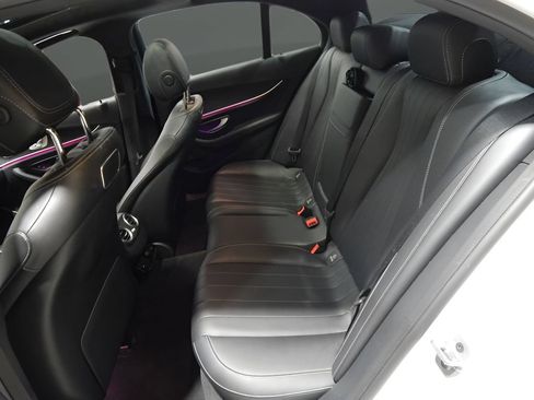 Used 2019 Mercedes-Benz E 300 4MATIC w/ Premium 1 Package image 27