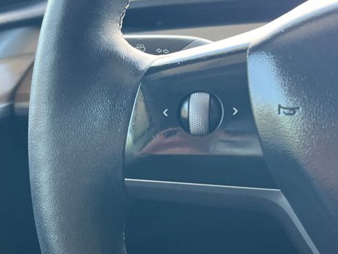 Used 2023 Tesla Model Y Performance AWD/4WD image 31