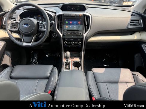 Used 2022 Subaru Ascent Touring AWD/4WD image 2