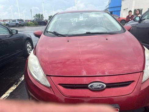 Used 2013 Ford Fiesta SE FWD image 7