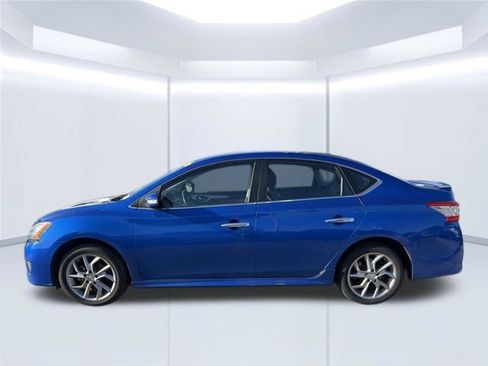 Used 2015 Nissan Sentra SR w/ Navigation Package FWD image 8