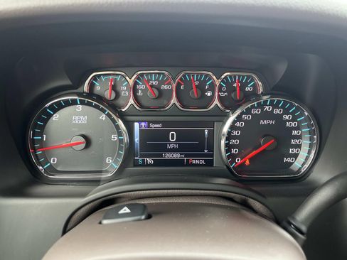 Used 2018 GMC Yukon SLT AWD/4WD image 40