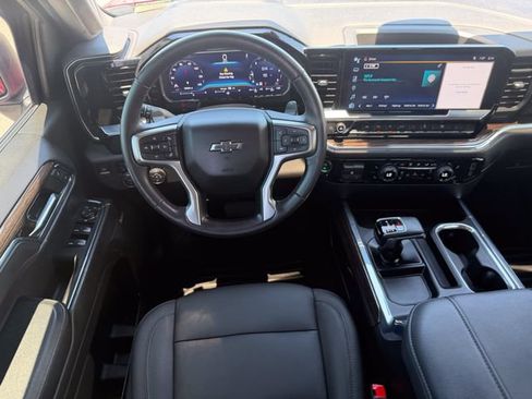 Certified 2024 Chevrolet Silverado 1500 RST w/ Convenience Package II AWD/4WD image 18