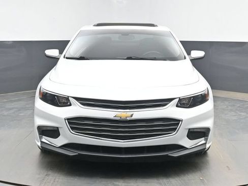Used 2016 Chevrolet Malibu LT FWD image 3