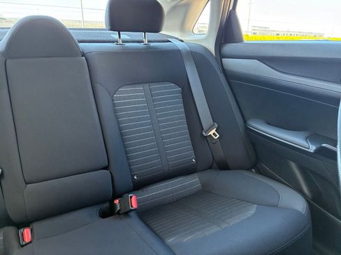 Used 2025 Kia K5 LXS image 36