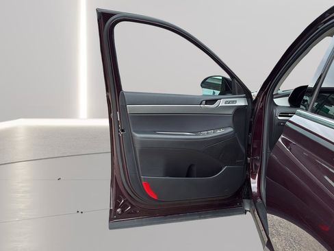 Used 2024 Hyundai Palisade SEL w/ Premium Package image 11