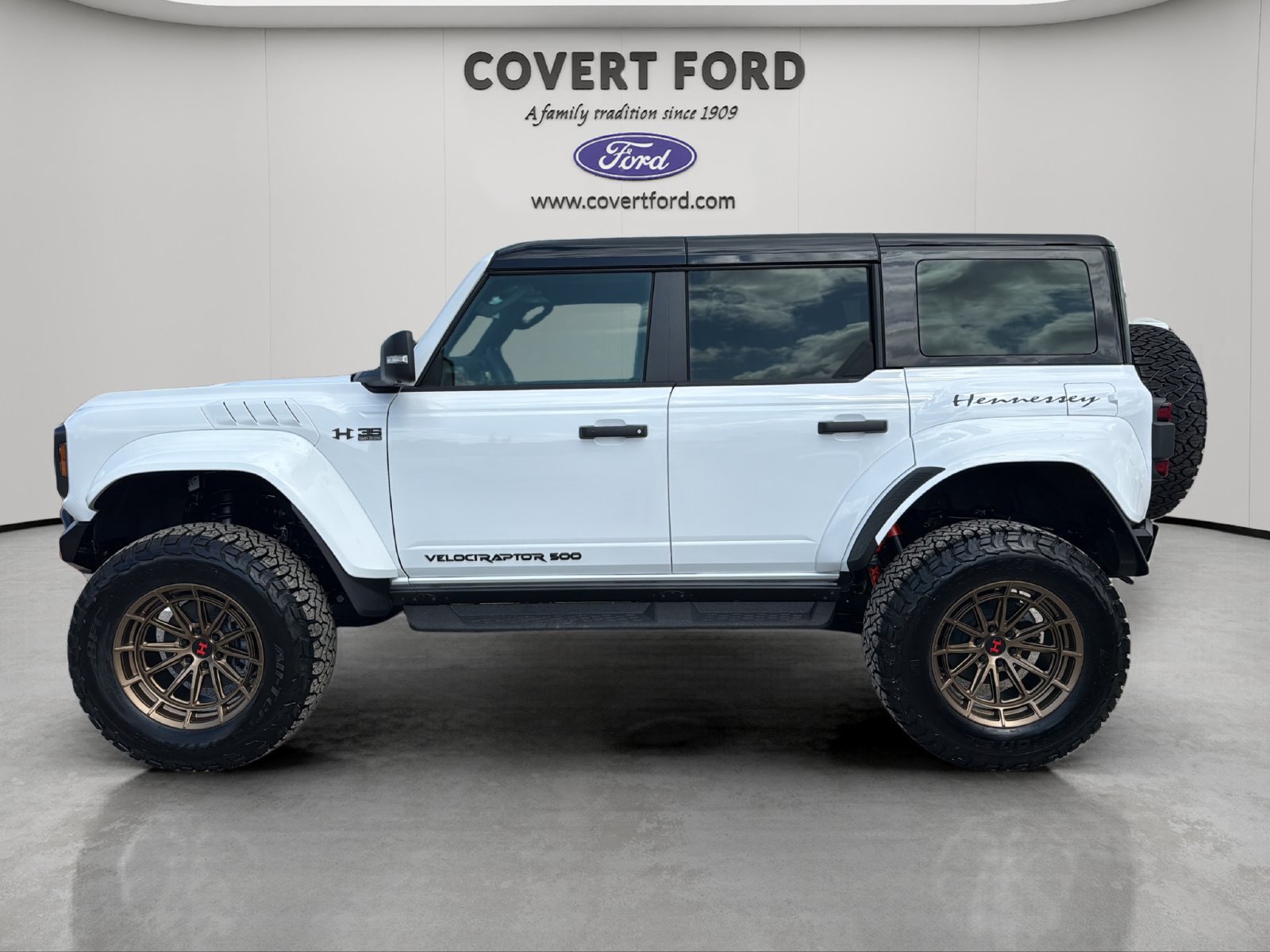 New 2026 Ford Bronco Raptor w/ Interior Carbon Fiber Pack AWD/4WD image 2