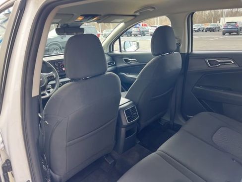 Used 2024 Kia Sportage LX image 20