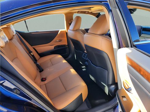 New 2025 Lexus ES 350 w/ Premium Package image 21