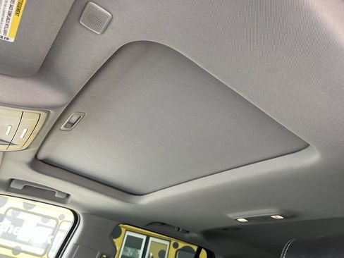 Used 2019 GMC Yukon Denali AWD/4WD image 21