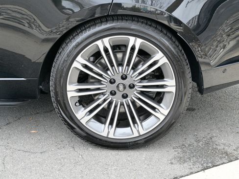 Used 2023 Land Rover Range Rover SE image 10