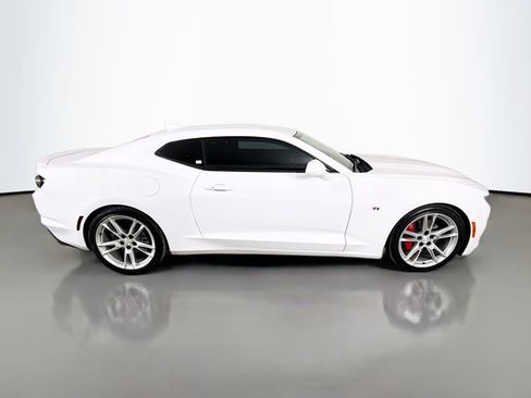 Used 2021 Chevrolet Camaro LT w/ RS Package image 8