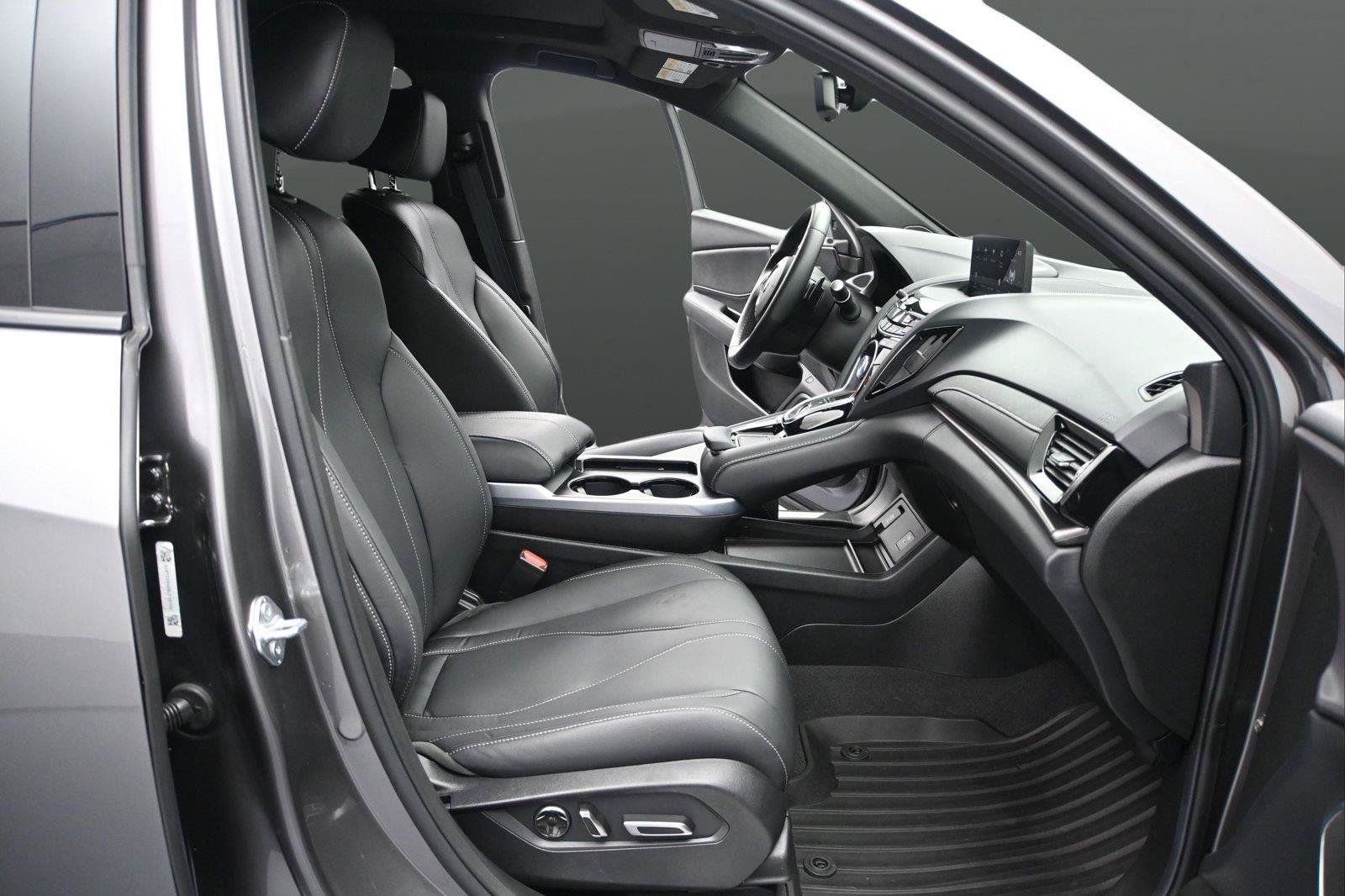Used 2025 Acura RDX SH-AWD image 17