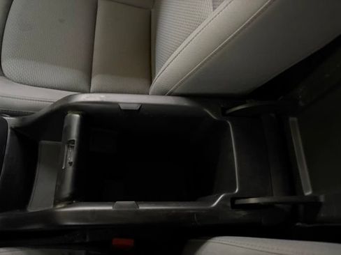 Used 2018 GMC Canyon 4x4 Extended Cab w/ Convenience Package image 32