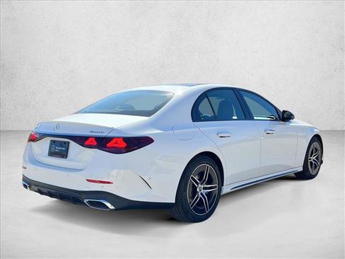 New 2026 Mercedes-Benz E 350 4MATIC Sedan image 2