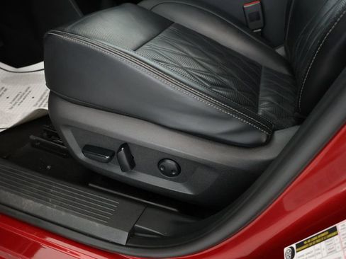 Used 2022 Nissan Rogue Platinum w/ Head-Up Display Package image 10