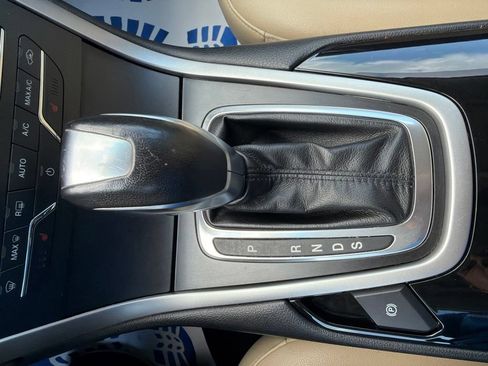 Used 2015 Ford Edge SEL w/ Equipment Group 201A AWD/4WD image 38