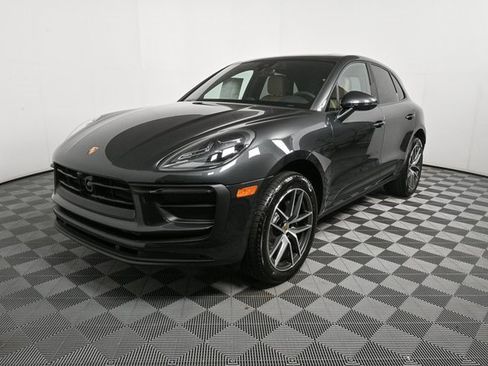 Certified 2025 Porsche Macan AWD image 1