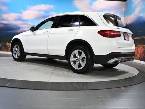Used 2018 Mercedes-Benz GLC 300 4MATIC image 5