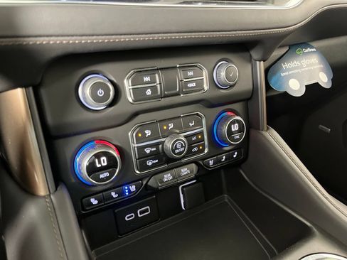Certified 2023 Chevrolet Suburban High Country w/ Max Trailering Package AWD/4WD image 31