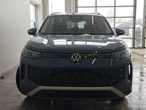 New 2026 Volkswagen Tiguan SE FWD image 3