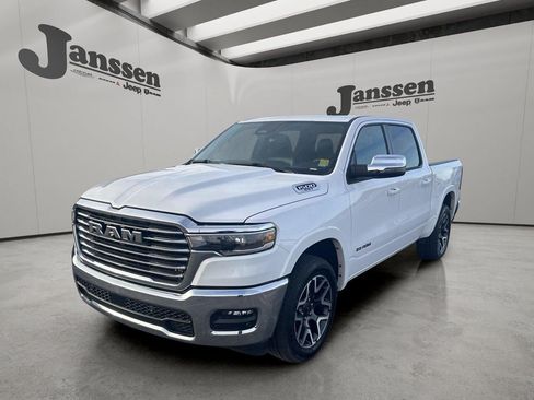 Used 2025 RAM 1500 Laramie AWD/4WD image 8